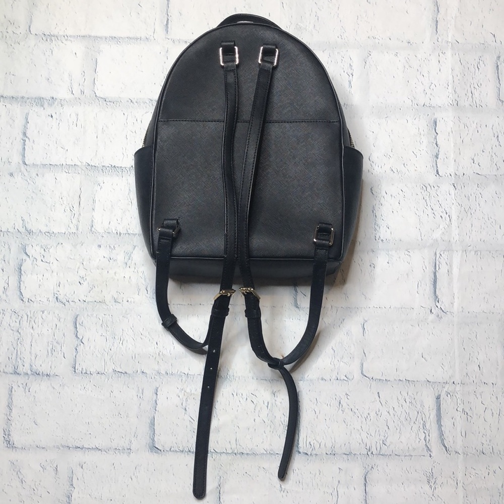 🔹Henri Bendel Backpack - Picture 2 of 8